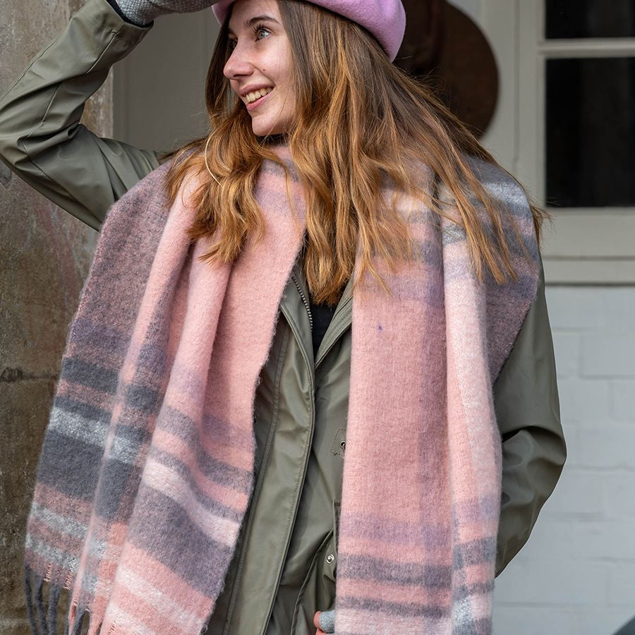 PALE PINK & GREY LARGE CHECK BLANKET SCARF WITH FRINGE