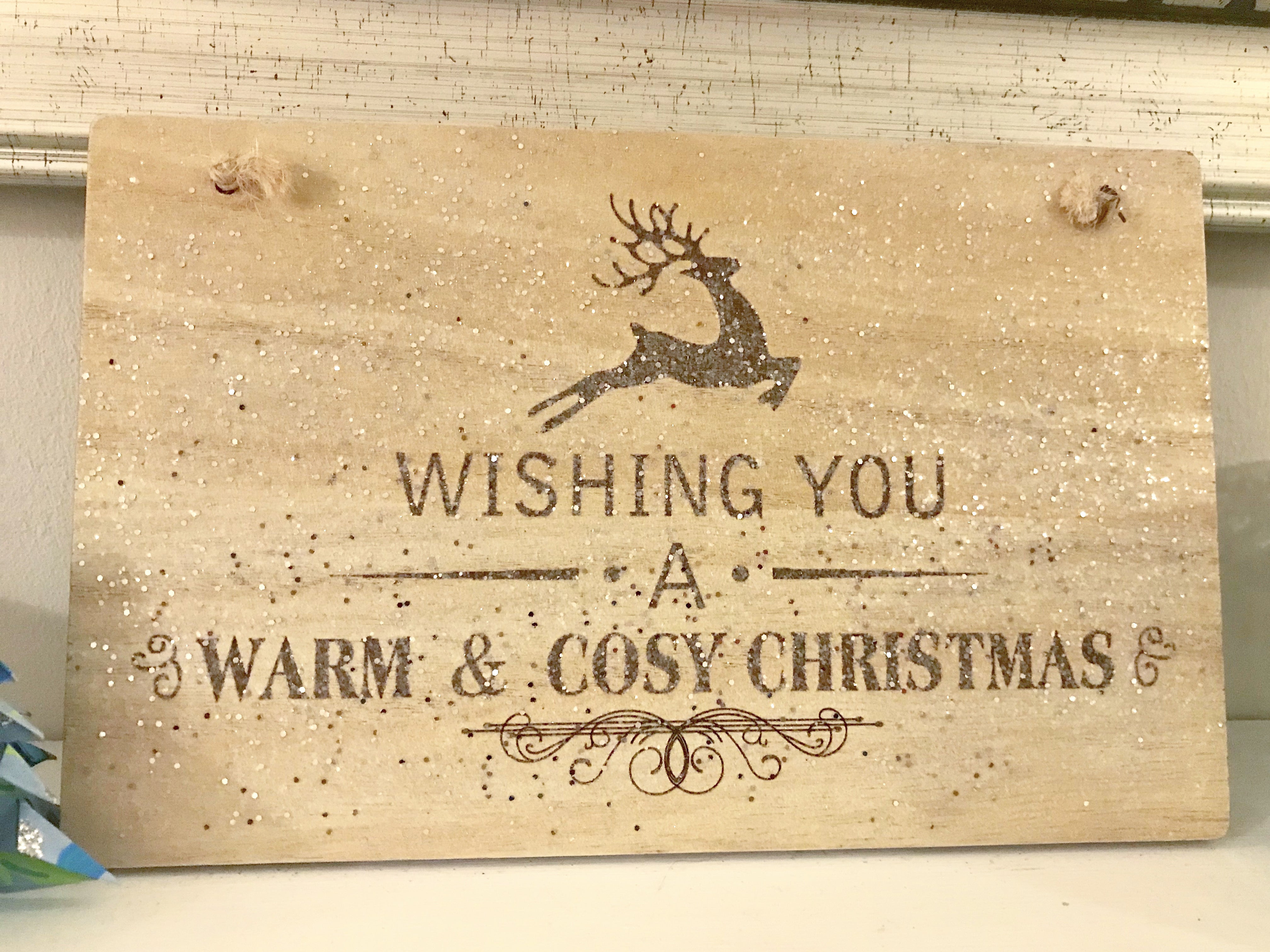 Festive Wooden Sign - Wishing You A Warm and Cosy Christmas