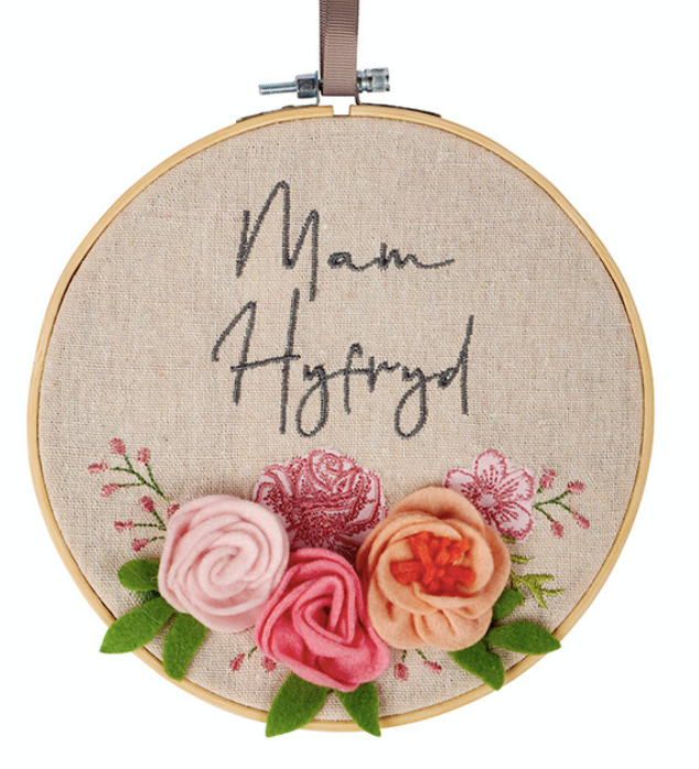 Embroidered Welsh 'Mam' Hoop Decoration.